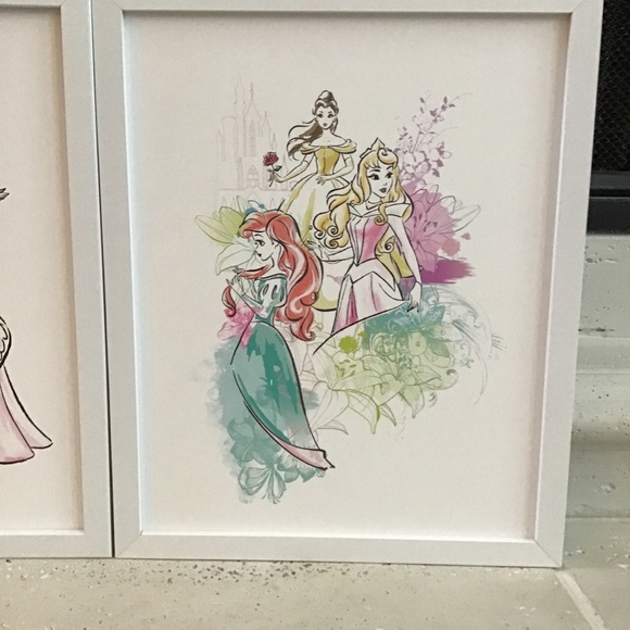 (EUC) =Set of Two= Disney Princess Pictures - Picture 3 of 6